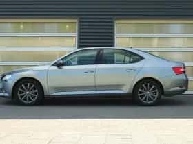 Škoda Superb (2019) thumbnail 12