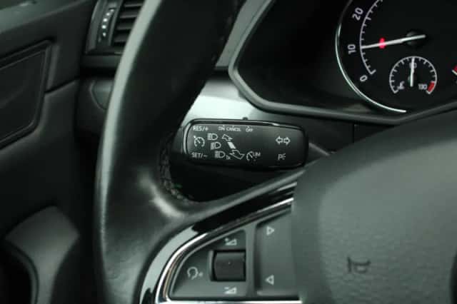 Škoda Superb (2019) thumbnail 21
