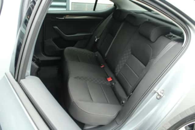 Škoda Superb (2019) thumbnail 33