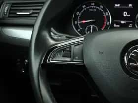 Škoda Superb (2019) thumbnail 36