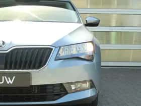 Škoda Superb (2019) thumbnail 7