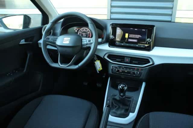 SEAT Arona (2026) thumbnail 23