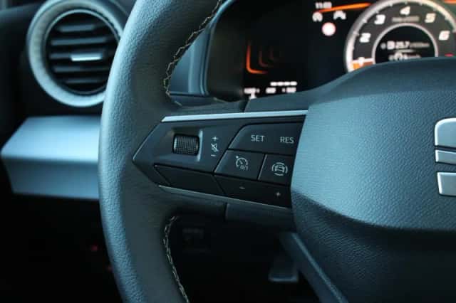 SEAT Arona (2026) thumbnail 25