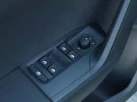 SEAT Arona (2026) thumbnail 36