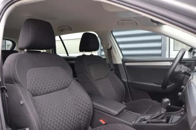 Škoda Superb (2023) thumbnail 15