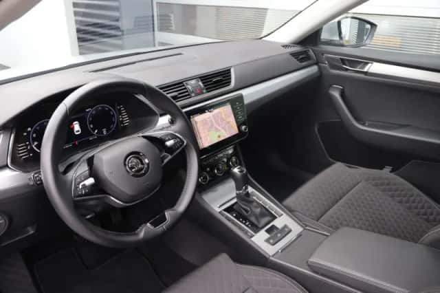 Škoda Superb (2023) thumbnail 20