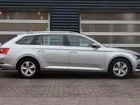 Škoda Superb (2023) thumbnail 3