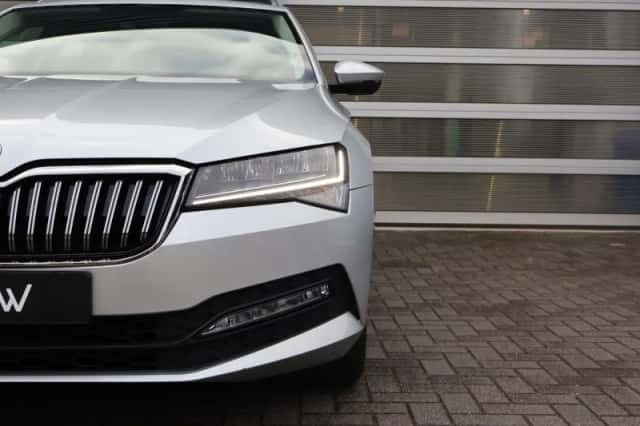 Škoda Superb (2023) thumbnail 9
