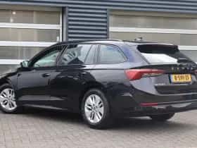 Škoda Octavia (2023) thumbnail 12
