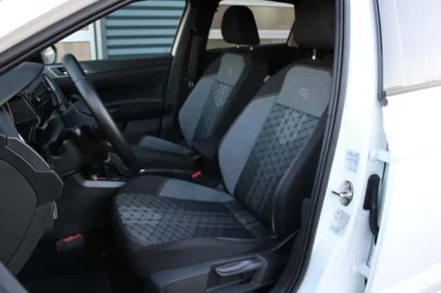 Volkswagen Taigo (2025) thumbnail 4