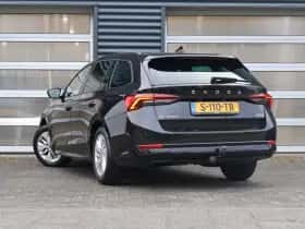 Škoda Octavia (2023) thumbnail 12