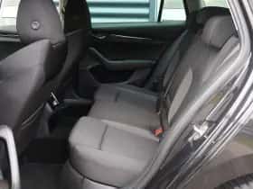 Škoda Octavia (2023) thumbnail 18