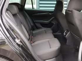 Škoda Octavia (2023) thumbnail 34