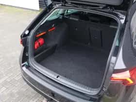 Škoda Octavia (2023) thumbnail 36