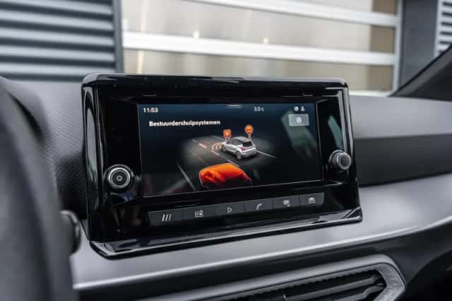 SEAT Arona (2026) thumbnail 36