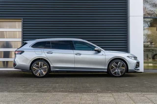 Volkswagen Passat (2026) thumbnail 3