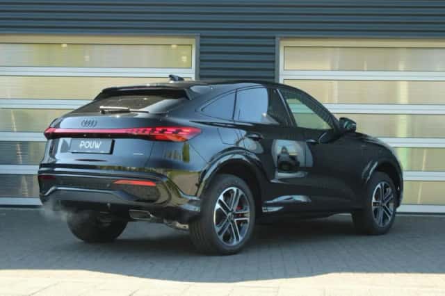 Audi Q5 (2026) thumbnail 2