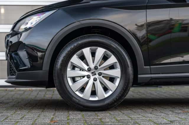 SEAT Arona (2025) thumbnail 12