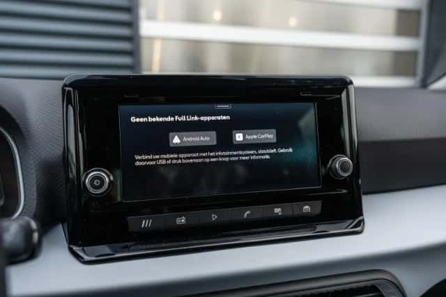 SEAT Arona (2025) thumbnail 23
