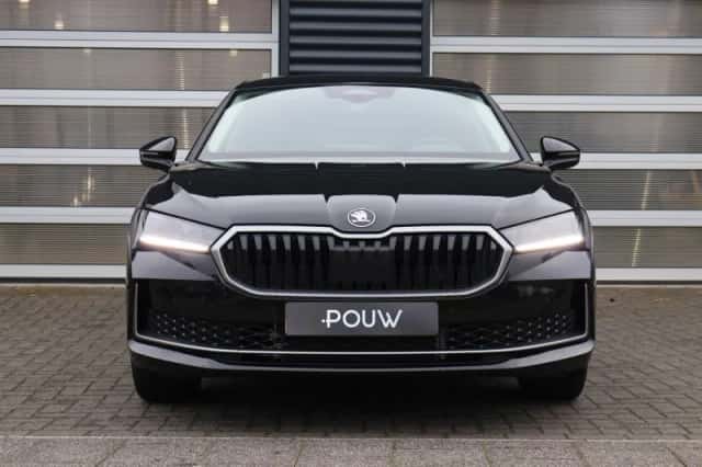 Škoda Superb (2025) thumbnail 6
