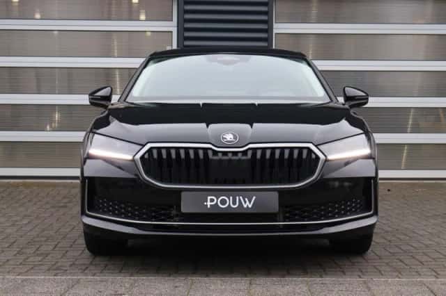 Škoda Superb (2025) thumbnail 6