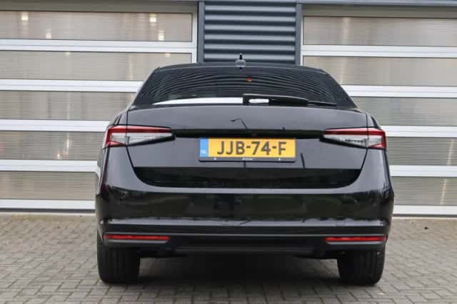 Škoda Superb (2025) thumbnail 9
