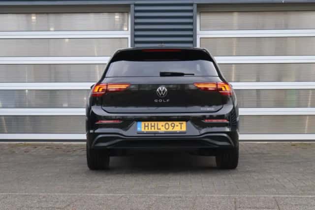 Volkswagen Golf (2025) thumbnail 16