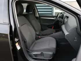 Volkswagen Golf (2025) thumbnail 20
