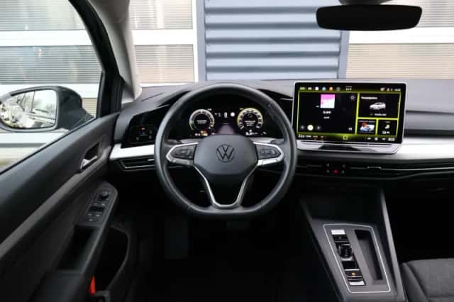 Volkswagen Golf (2025) thumbnail 30