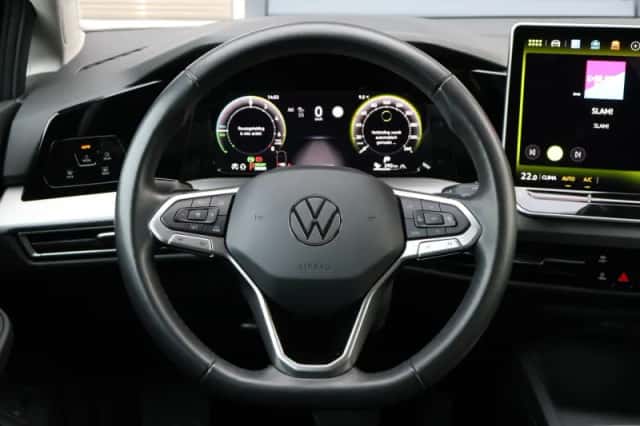 Volkswagen Golf (2025) thumbnail 31
