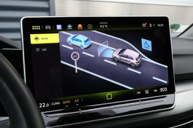 Volkswagen Golf (2025) thumbnail 52