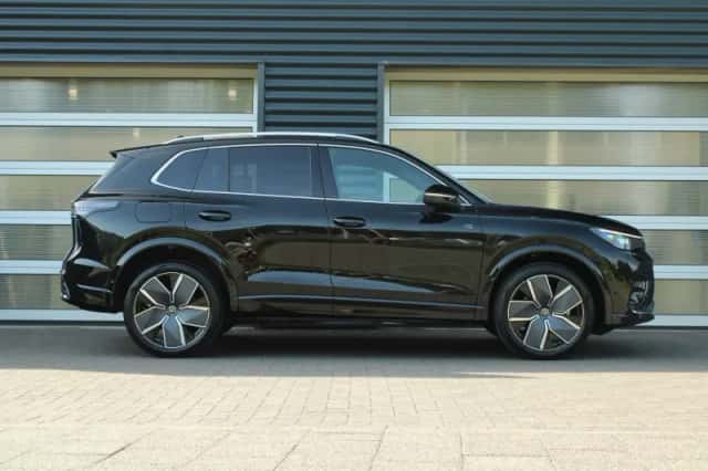 Volkswagen Tiguan (2026) thumbnail 3