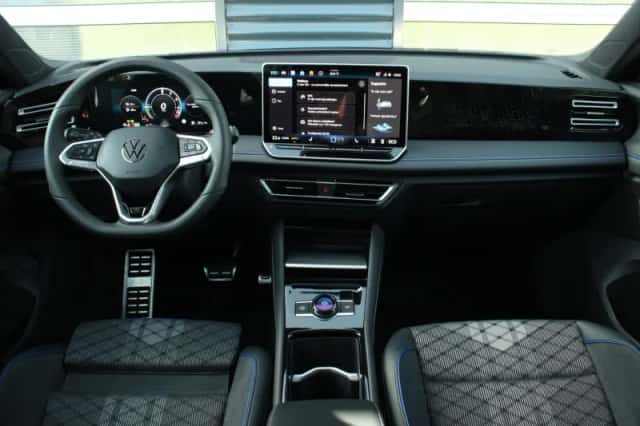 Volkswagen Tiguan (2026) thumbnail 5