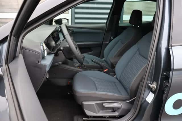 SEAT Arona (2026) thumbnail 4