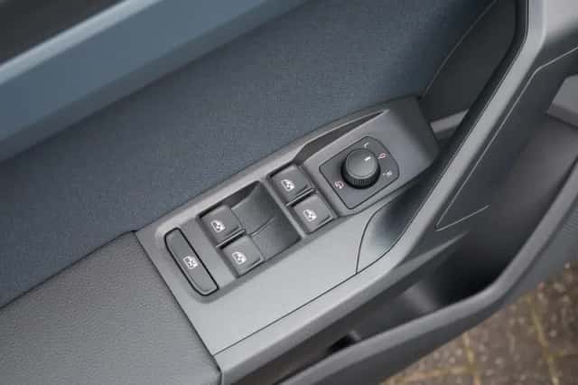SEAT Arona (2026) thumbnail 41
