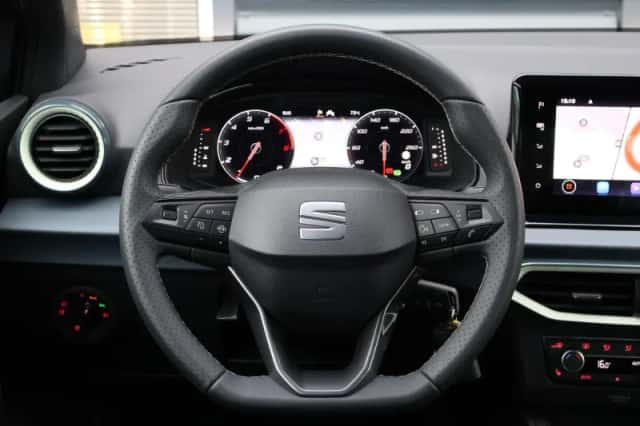 SEAT Arona (2026) thumbnail 43