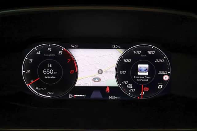 SEAT Leon (2023) thumbnail 18