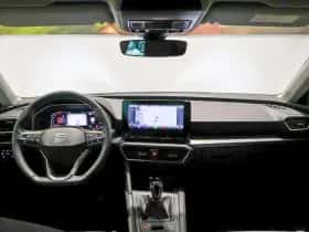 SEAT Leon (2023) thumbnail 5