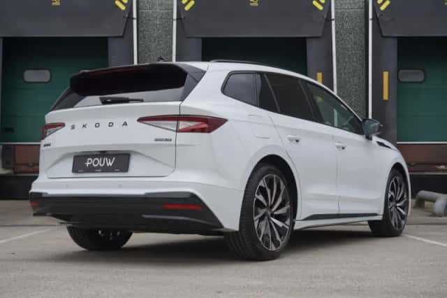 Škoda Enyaq (2025) thumbnail 2