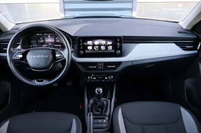 Škoda Kamiq (2025) thumbnail 5