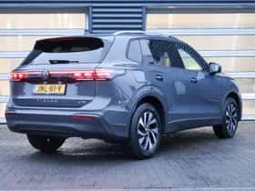 Volkswagen Tiguan (2025) thumbnail 2
