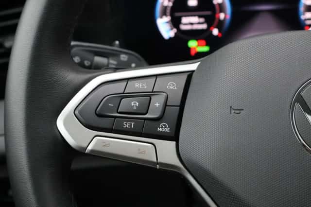 Volkswagen Tiguan (2025) thumbnail 25