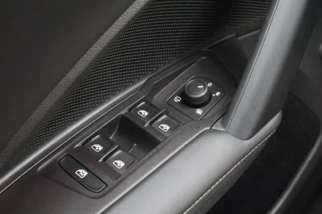 Volkswagen Tiguan (2025) thumbnail 45