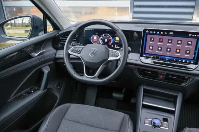Volkswagen Tiguan (2025) thumbnail 48