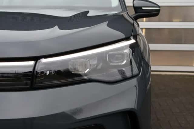 Volkswagen Tiguan (2025) thumbnail 8