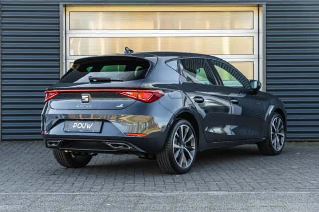 SEAT Leon (2026) thumbnail 2