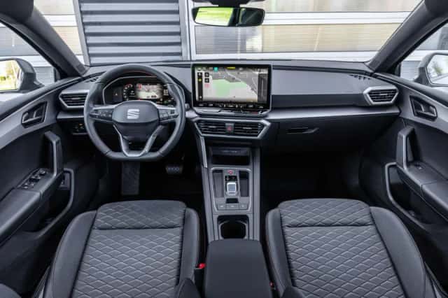 SEAT Leon (2026) thumbnail 5