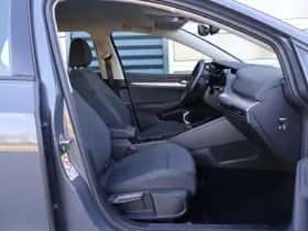 Volkswagen Golf (2023) thumbnail 21