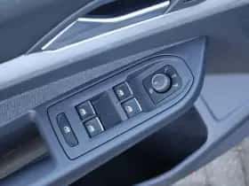 Volkswagen Golf (2023) thumbnail 31