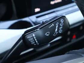 Volkswagen Golf (2023) thumbnail 38